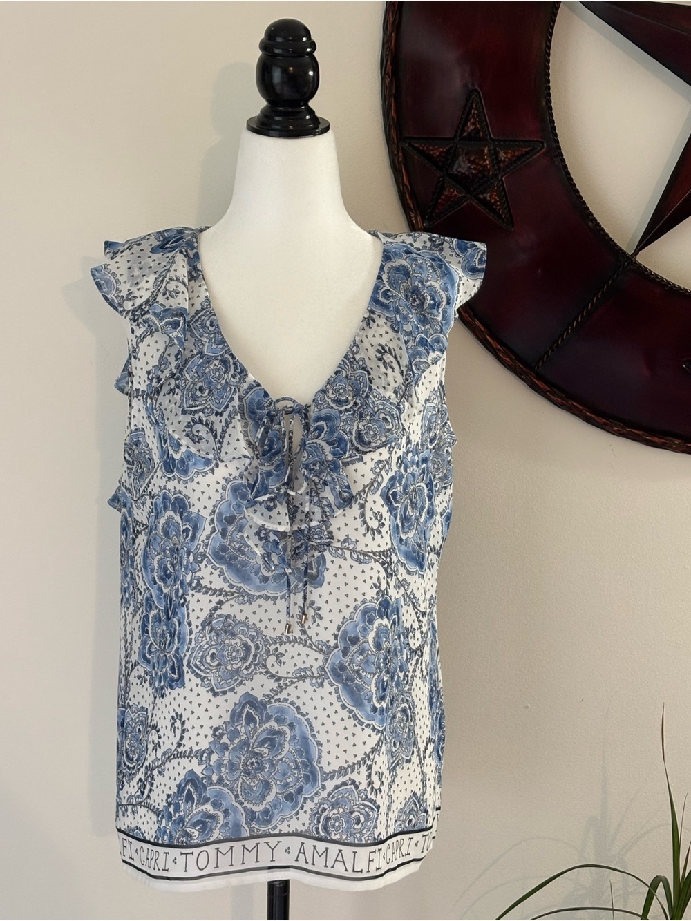 Tommy Hilfiger Flowy White and Blue Floral Tie-Front Ruffle Camisole Sz Small